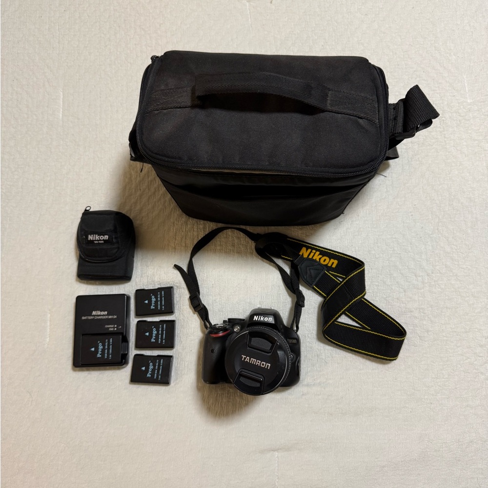 Nikon DSLR Camera Bundle with Black Carry Bag